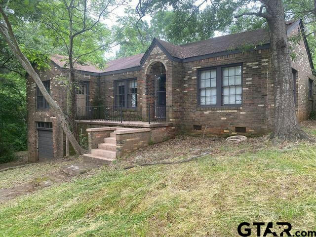 710 S DICKINSON DR, RUSK, TX 75785, photo 1 of 48